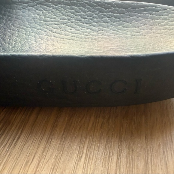 Gucci Black Embossed Logo Slide - Picture 2 of 4